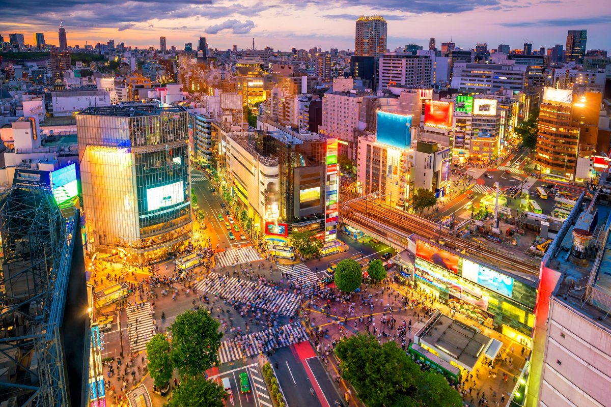 Shibuya_Tokyo_666197236-min-1200x800