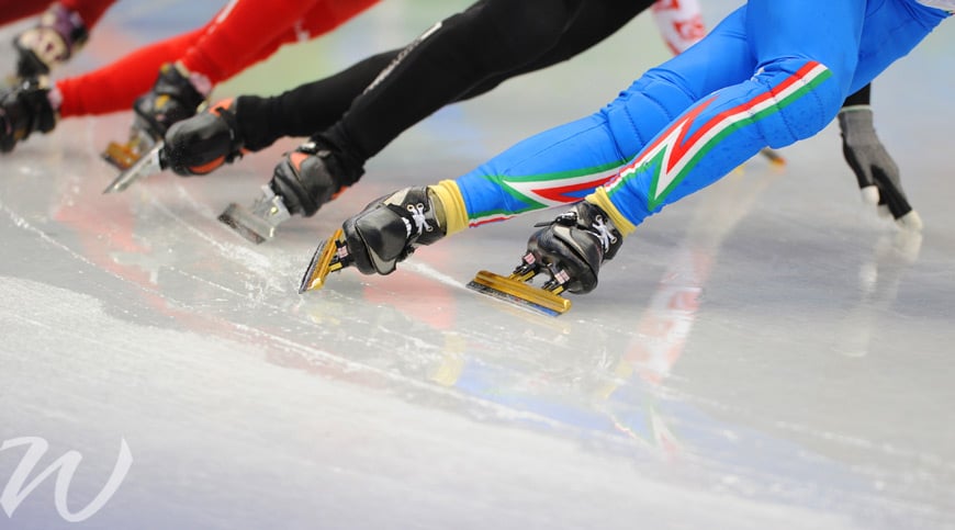 Speed Skating on a knifes edge, winter olympics