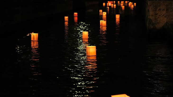 Send lanterns down the river
